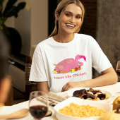 チキンみたいな味がする面白いフラミンゴ Tシャツ