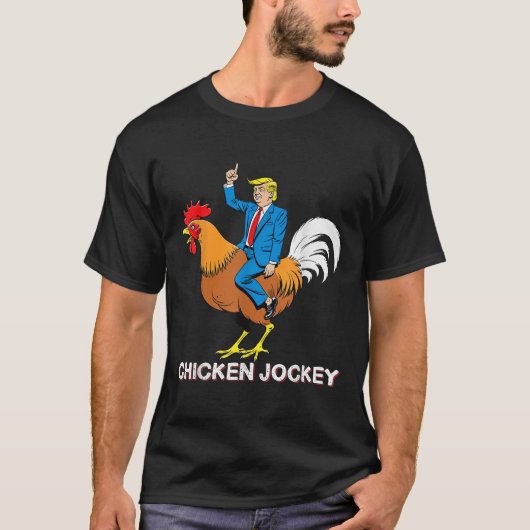 チキンジョッキートランプおもしろいミーム超現実的ユーモアTee Tシャツ (正面)