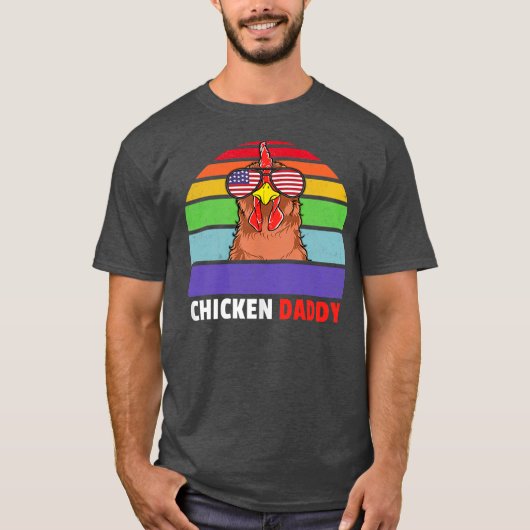 チキンパパ農家チキンLGBT LGBTQゲイプライド Tシャツ (正面)