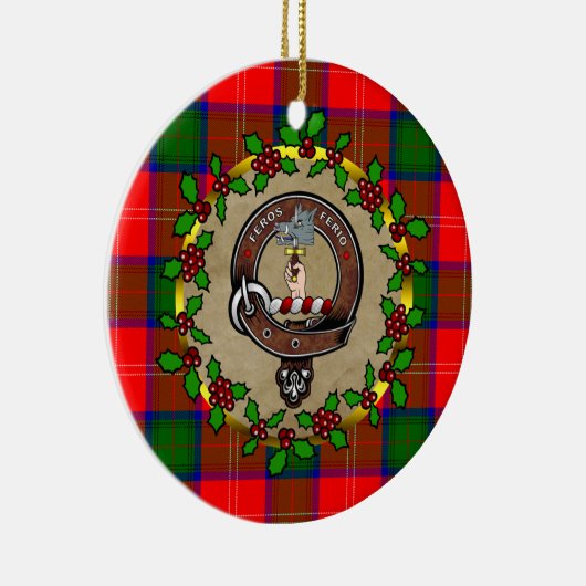 チゾルムクランバッジ&タータンチェックパーソナライズされたクリスマス セラミックオーナメント (右)