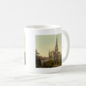 チチェスターのカテドラル、サセックス、イギリス コーヒーマグカップ (正面右)