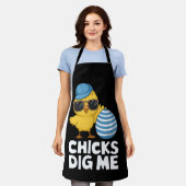 チックス私イースターエッグおもしろい狩り エプロン (着用した状態)