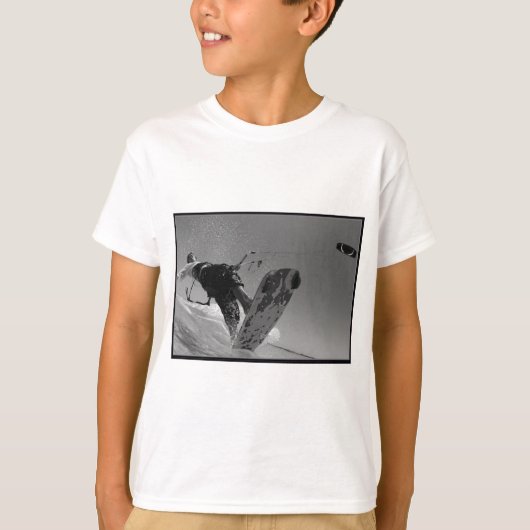 チップが上がっている Tシャツ (正面)