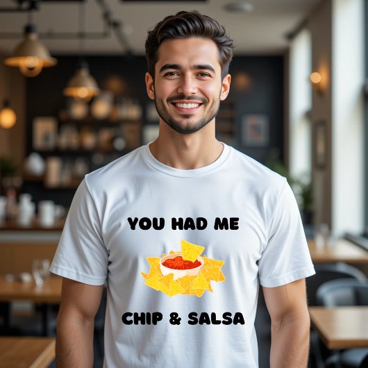 チップとサルサTシャツの食べ物を食べおもしろいた Tシャツ