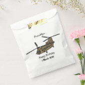 チヌーク軍隊ヘリコプターイラストレーション フェイバーバッグ (封をした状態)