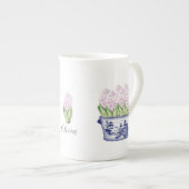 チノワセリープランターのピンクのヒアシンス ボーンチャイナマグカップ (正面右)