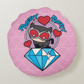 チビ（小さくかわいく書いた感じ）のキャットウーマンが大きなダイヤモンドの上に座る ラウンドクッション (裏面)