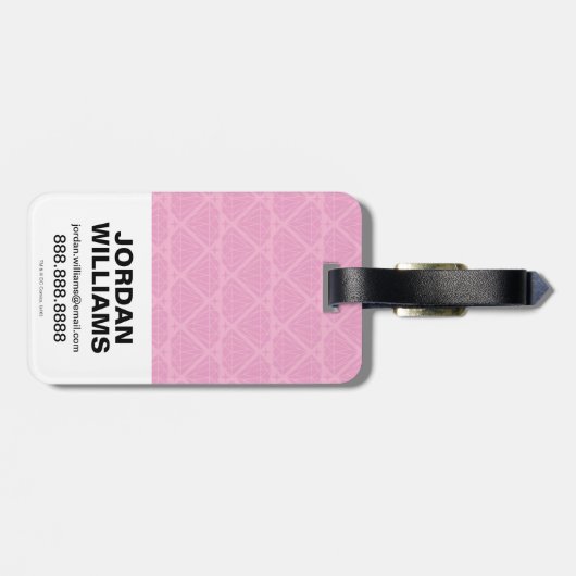 チビ（小さくかわいく書いた感じ）のキャットウーマン、大きなダイヤモンドの上に座る ラゲッジタグ (裏面横)