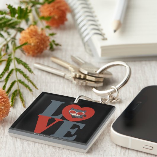 チビ(小さくかわいく書いた感じ)キャットウーマンラブ キーホルダー (正面右)