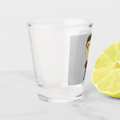 チビ（小さくかわいく書いた感じ） ショットグラス (左)