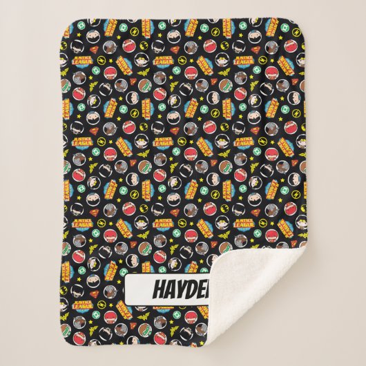 チビ(小さくかわいく書いた感じ)ジャスティスリーグヒーローとロゴパターン シェルパブランケット (正面)