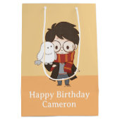 チビ(小さくかわいく書いた感じ)ハリーポッター™ & Hedwig ミディアムペーパーバッグ (裏面)