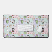 チビ（小さくかわいく書いた感じ）ハロウィンモンスター デスクマット (キーボード&マウス)