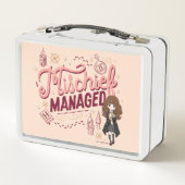 チビ(小さくかわいく書いた感じ)ハーマイオニー「いたずら管理中」 メタルランチボックス (裏面)