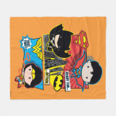 チビ(小さくかわいく書いた感じ)ヒーローが行動に出る! フリースブランケット (正面(横))