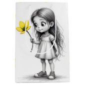 チビ（小さくかわいく書いた感じ）小さな女の子と黄色い花 ミディアムペーパーバッグ (正面)