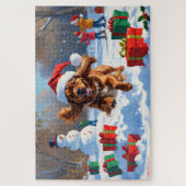 チベットのスパニエル犬走のクリスマス帽子と雪の中 ジグソーパズル (縦)