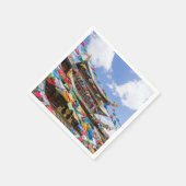 チベットの寺と祈りの言葉フラグ – 雲南省、中国 スタンダードカクテルナプキン (角)