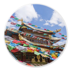 チベットの寺と祈りの言葉フラグ – 雲南省、中国 セラミックノブ
