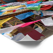 チベットの寺と祈りの言葉フラグ – 雲南省、中国 ポスター (角)