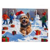 チベットテリア走ーのクリスマス帽子と雪の ラージペーパーバッグ (裏面)