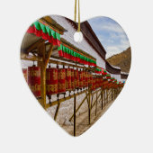 チベット、シガツェ – タシルンポ修道院 セラミックオーナメント (右)