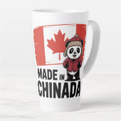 チャイナダ製パンダ - 中国系カナダ人 カフェラテマグ (右アングル)