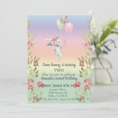 チャイルズソフバニーイースターレインボーフローラ誕生日 招待状 (スタンド正面)