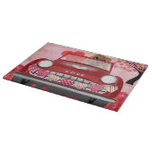 チャウチャウドッグドライビングカーとハートバレンタイン カッティングボード (角)