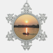 チャオプラヤ川サンセット…アユタヤ(タイ) スノーフレークピューターオーナメント (正面)