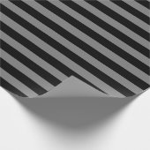 チャコールグレーとブラックのストライプ ラッピングペーパー (角)