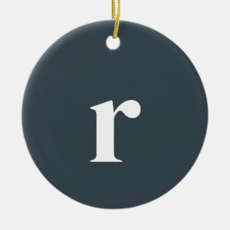 チャコールグレーイニシャルレター |トレンディーミニマル セラミックオーナメント