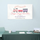 チャッガチャッガ2列車ピンクの女の子2歳の誕生日 横断幕 (トレードショー)