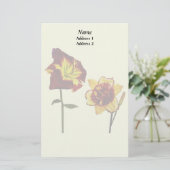 チャットの製品を持つ結婚2つのDaylilies 便箋 (スタンド正面)