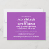 チャビルモダンフラワー結婚パープルの再計画 招待状 (裏面)