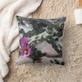 チャラサボテン開花 クッション (ブランケット)