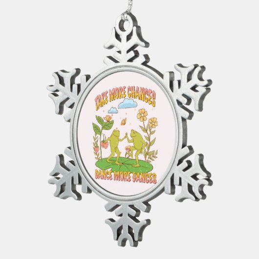 チャンスを増やし、ダンスを増やす スノーフレークピューターオーナメント (右)