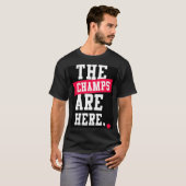 チャンピオンがここにいる Tシャツ (正面フル)