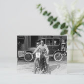 チャンピオンオートバイレーサー， 1922 ポストカード (スタンド正面)