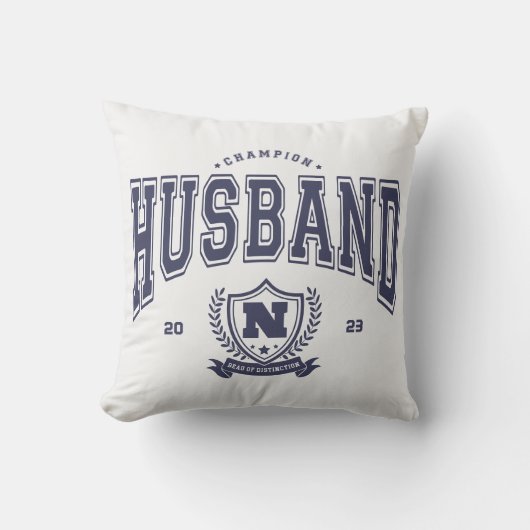 チャンピパーソナライズされたオンおもしろい夫メンズギフト クッション (正面)