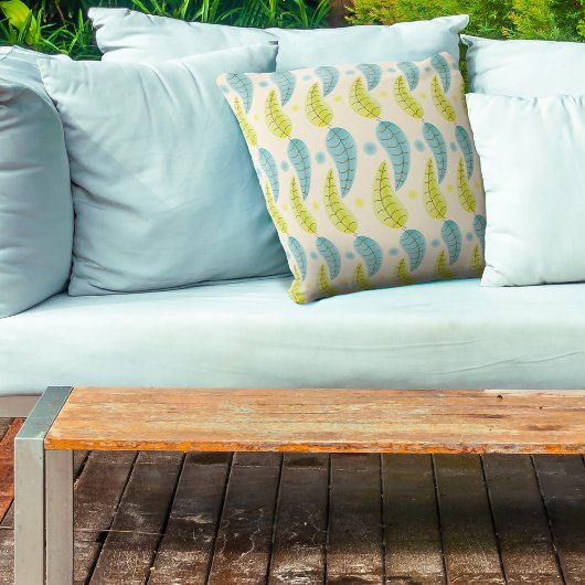 チャートルーズとアクア葉装飾用クッション クッション