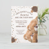 チャーミングなツインベアの赤ちゃん招待状 招待状 (スタンド正面)