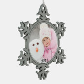 チャーミングな写真および年のピューターの休日のオーナメント スノーフレークピューターオーナメント (左)