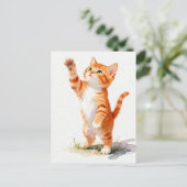 チャーミングな水彩画のオレンジテビー子猫の伸び ポストカード (スタンド正面)