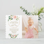チャームピンクホワイトフローラガールフォト1st誕生日 招待状 (スタンド正面)