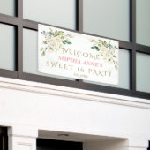 チャームホワイトアイボリーフローラスウィート!6ウェルカムサイン 横断幕 (ビルの外側)