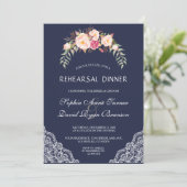 チャーム赤面ピンクフラワーズレースリハーサルディナー 招待状 (スタンド正面)