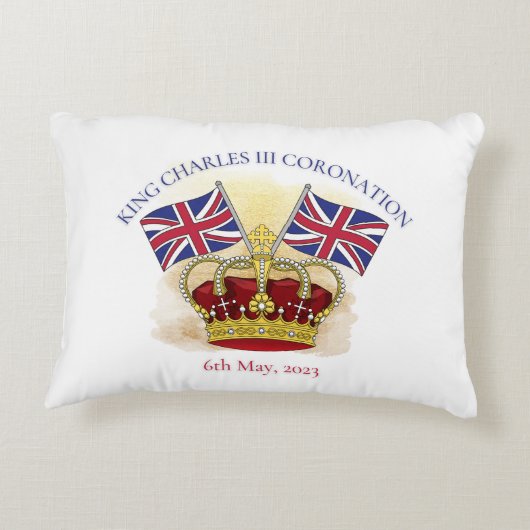 チャールズ三世の戴冠王と旗 アクセントクッション (裏面)