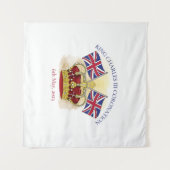 チャールズ三世の戴冠王と旗 タペストリー (正面(横))