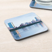 チャールズ川を渡るボストン背部湾 コースター (左側)